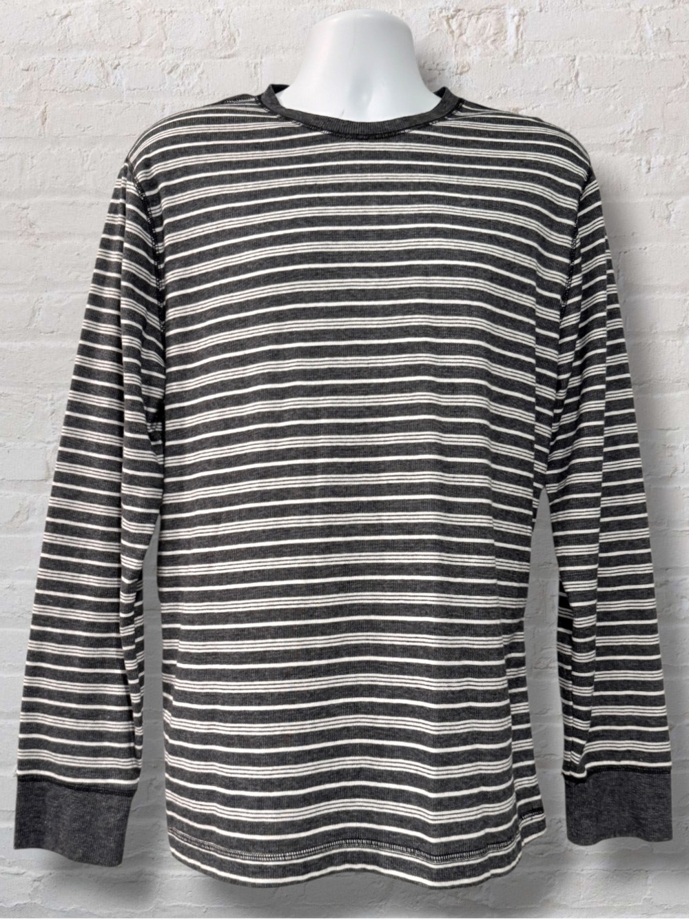 Hang Ten Men’s L Striped Long Sleeve Crewneck Shirt Gray Cream Cotton Blend